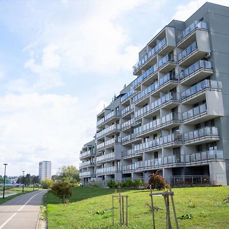 Green - apartament w centrum z widokiem na rzekę Rzeszów Buitenkant foto