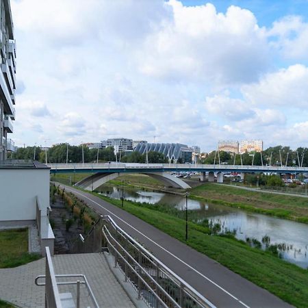 Green - apartament w centrum z widokiem na rzekę Rzeszów Buitenkant foto