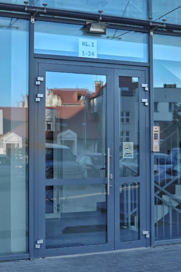 Green - apartament w centrum z widokiem na rzekę Rzeszów Buitenkant foto