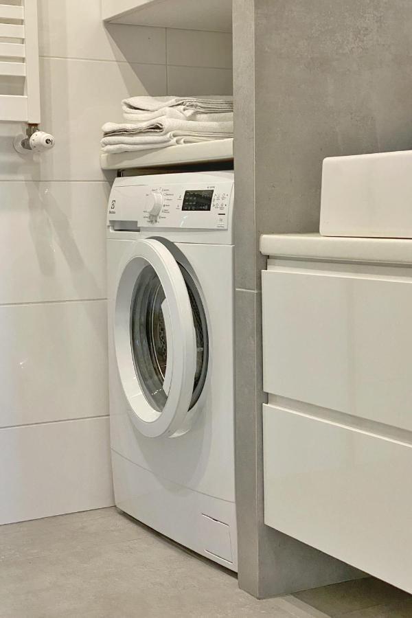 Green - apartament w centrum z widokiem na rzekę Rzeszów Buitenkant foto
