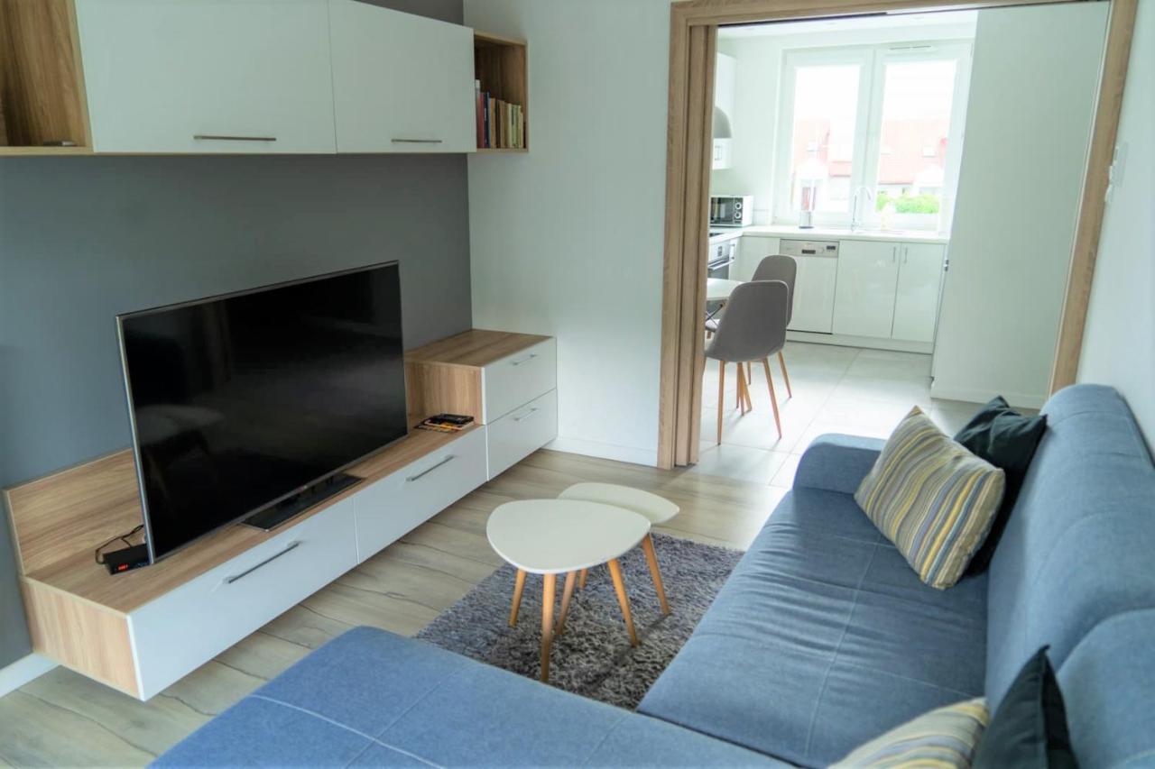 Green - apartament w centrum z widokiem na rzekę Rzeszów Buitenkant foto