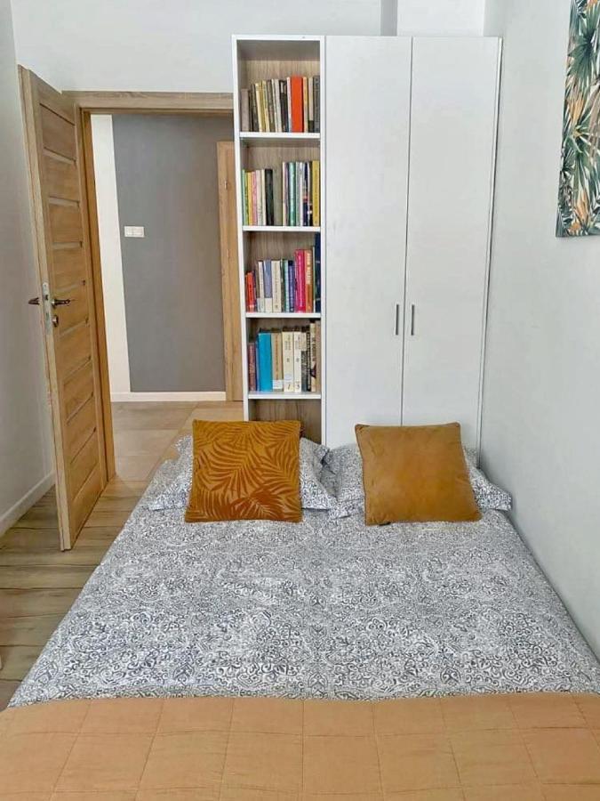 Green - apartament w centrum z widokiem na rzekę Rzeszów Buitenkant foto